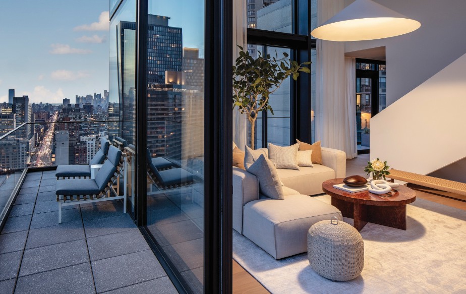 Luxury Manhattan Condo with Balcony